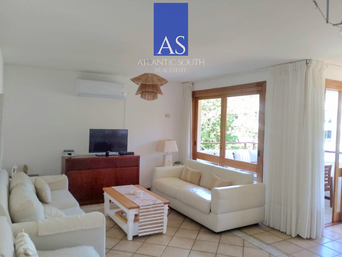 Apartamento ID.4052 - Apartamento amplio 3 dormitorios en Playa Brava garage piscina cerca del mar Punta del Este