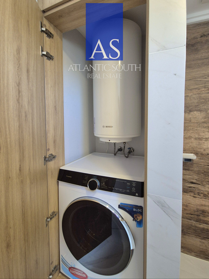 Apartamento ID.3674 - Apartamento 2 dormitorios con parrillero y vista frente al mar Playa Mansa Pinares Punta del Este