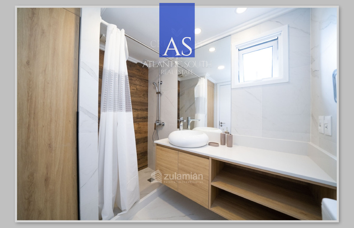 Apartamento ID.3674 - Apartamento 2 dormitorios con parrillero y vista frente al mar a estrenar Playa Mansa Pinares Punta del Este
