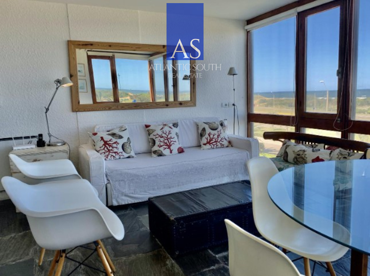 Apartamento ID.3998 - Apartamento de 2 dormitorios con vista al mar Primera Linea Playa Brava 