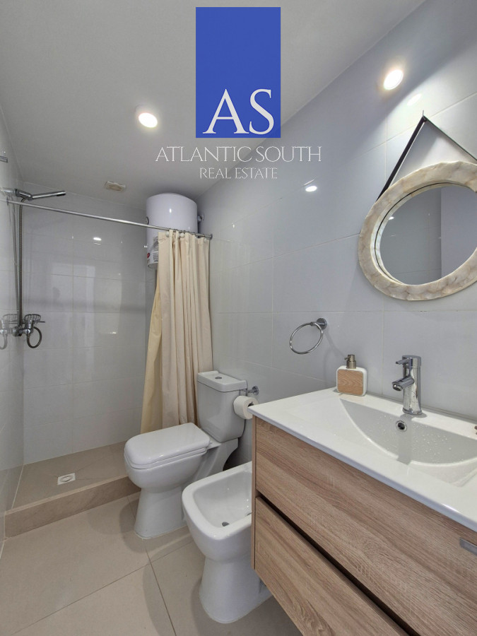 Apartamento ID.4457 - Venta apartamento 1 dormitorio casi a estrenar 200mts del mar Playa Mansa