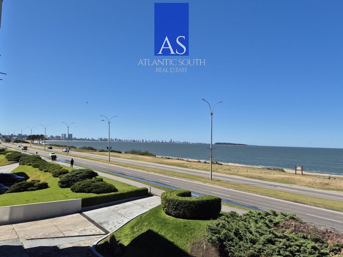 Apartamento ID.4284 - Apartamento reciclado 2 dormitorios frente al mar primera línea terraza cochera Playa Mansa Pinares