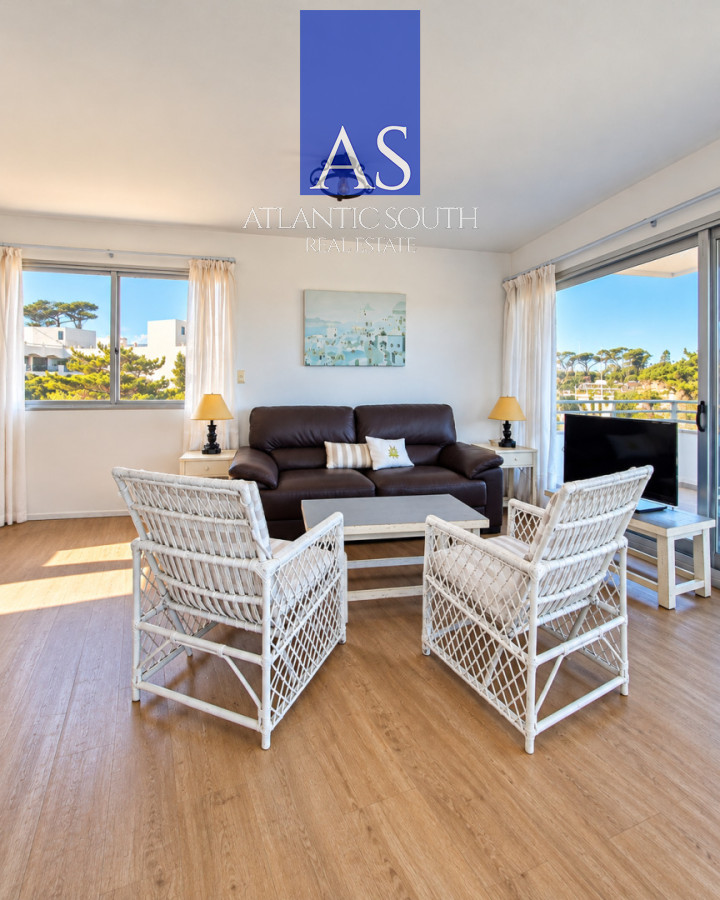 Apartamento ID.4175 - Apartamento de 3 dormitorios + servicio con vista al mar Playa Mansa