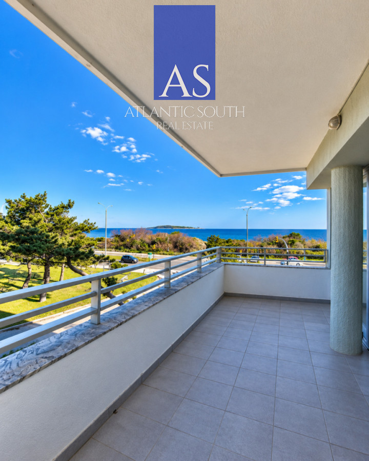Apartamento ID.4175 - Apartamento de 3 dormitorios + servicio con vista al mar Playa Mansa