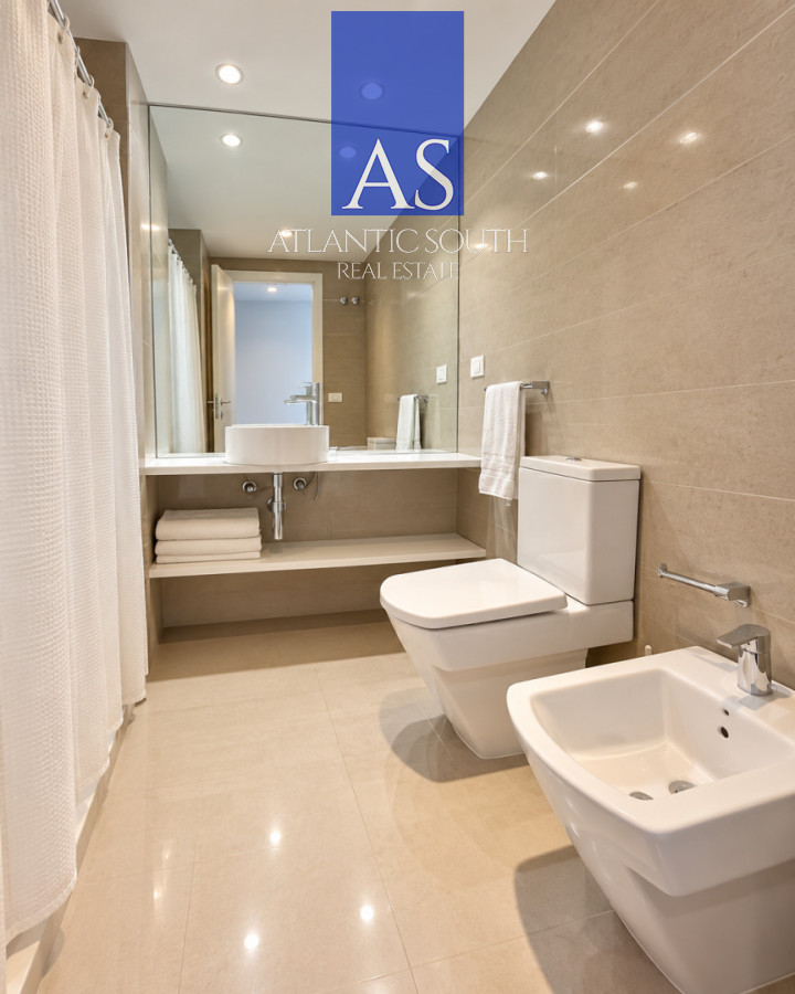 Apartamento ID.4939 - Apartamento de 3 suites frente al mar en Playa Mansa, Punta del Este