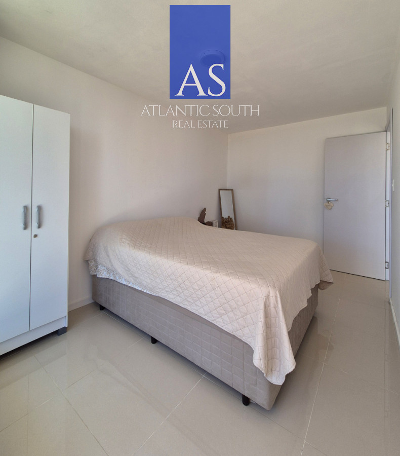 Apartamento ID.4457 - Venta apartamento 1 dormitorio casi a estrenar 200mts del mar Playa Mansa