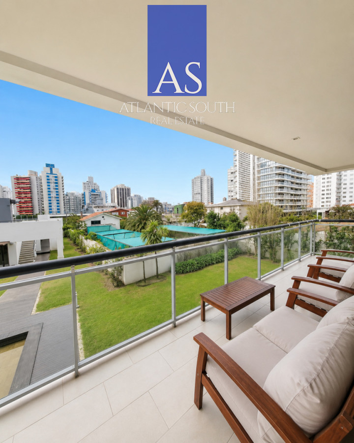 Apartamento de 2 dormitorios con parrillero propio en La Pastora, Punta del Este
