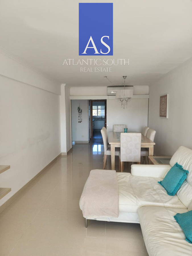 Apartamento ID.4277 - Apartamento de 2 dormitorios con parrillero propio y servicios en Playa Mansa 