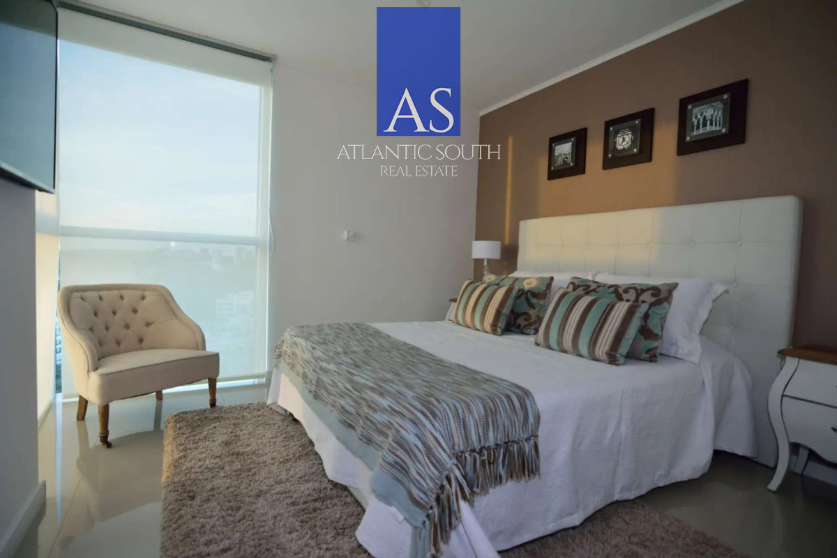 Apartamento ID.5009 - Apartamento de 2 dormitorios con vista y garage en Playa Brava, Punta del Este