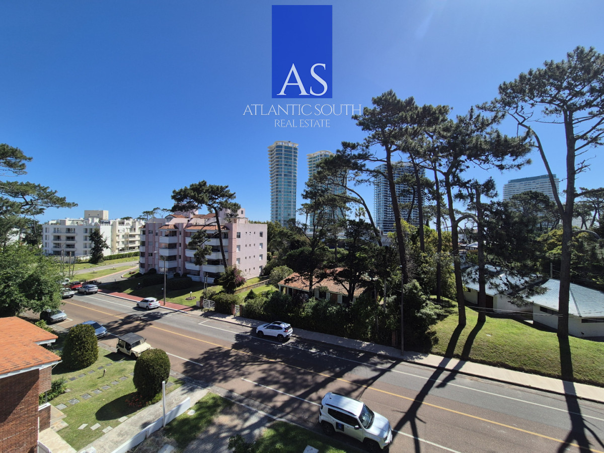 Apartamento ID.4457 - Venta apartamento 1 dormitorio casi a estrenar 200mts del mar Playa Mansa