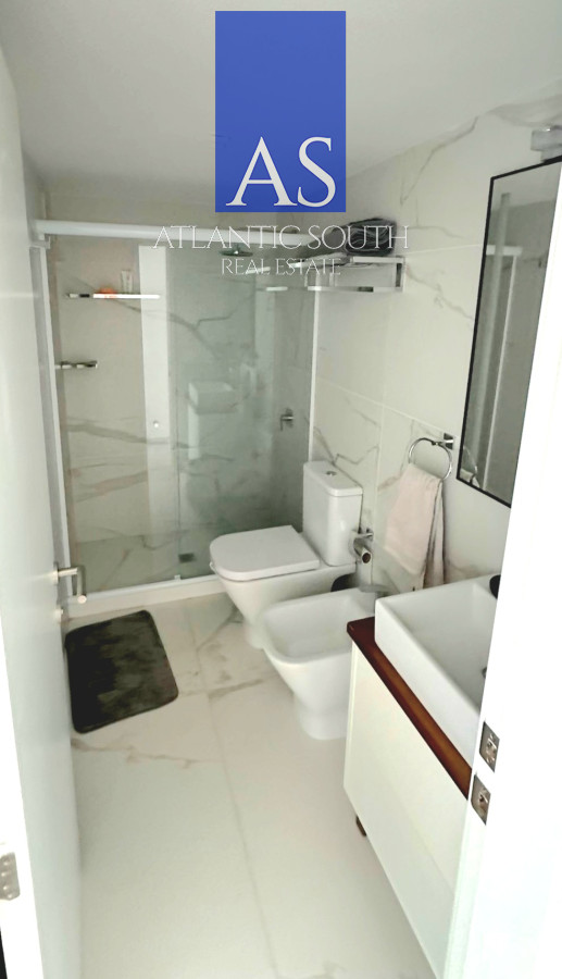 Apartamento ID.3480 - Apartamento moderno 2 dormitorios a estrenar vista parcial al mar excelentes servicios Punta del Este