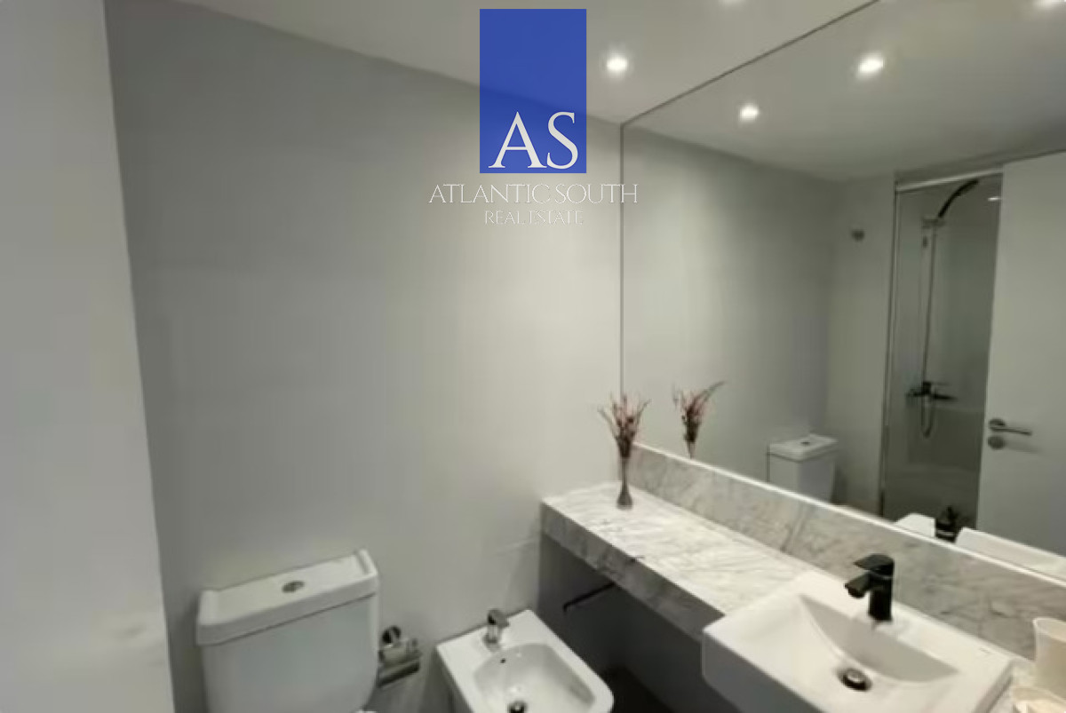 Apartamento ID.4801 - Apartamento de 1 Dormitorio en Parada 4 de Playa Mansa Frente a Enjoy Conrad