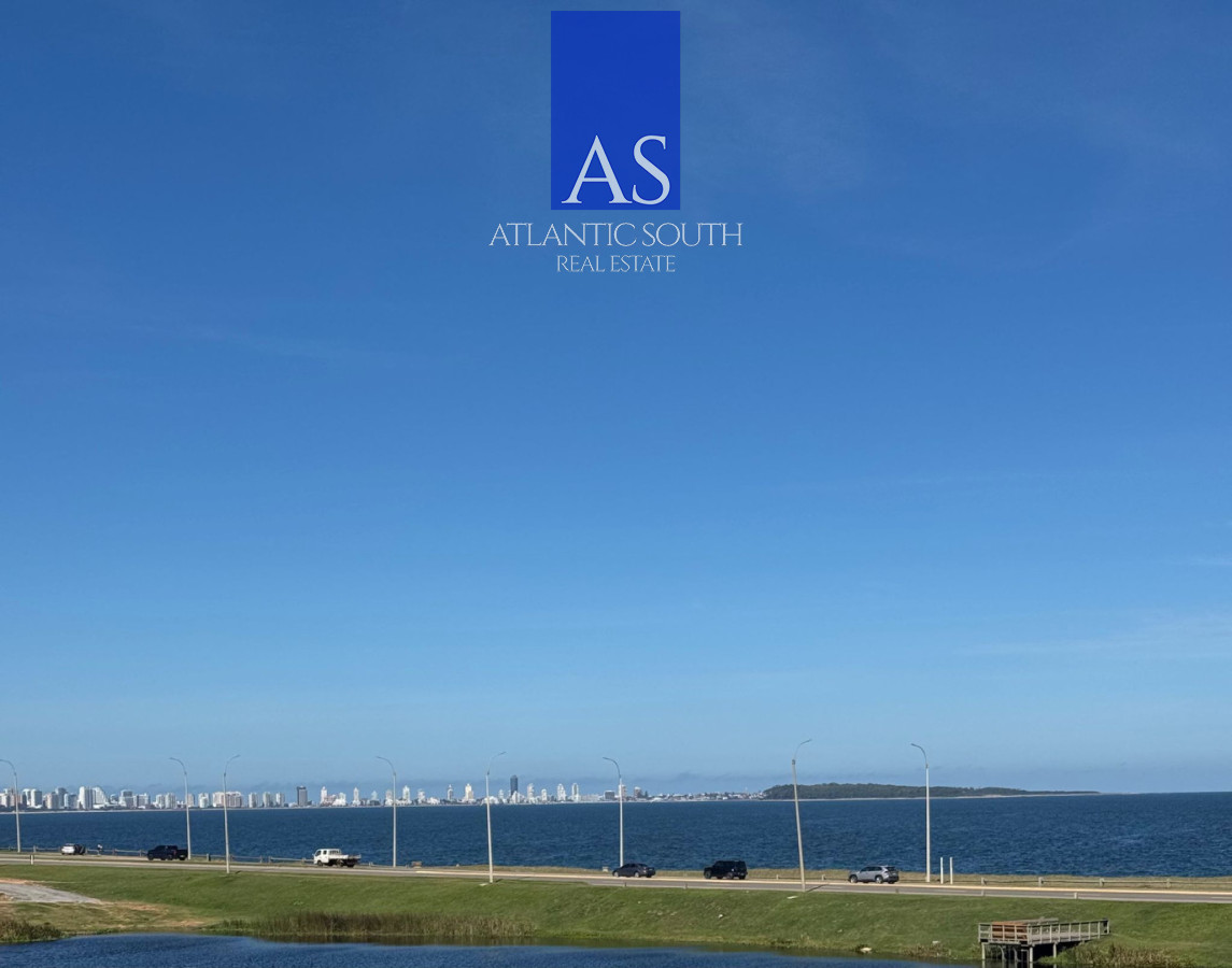 Apartamento ID.4696 - Exclusivo apartamento 2 suites con gran terraza y parrillero Playa Mansa Punta del Este 