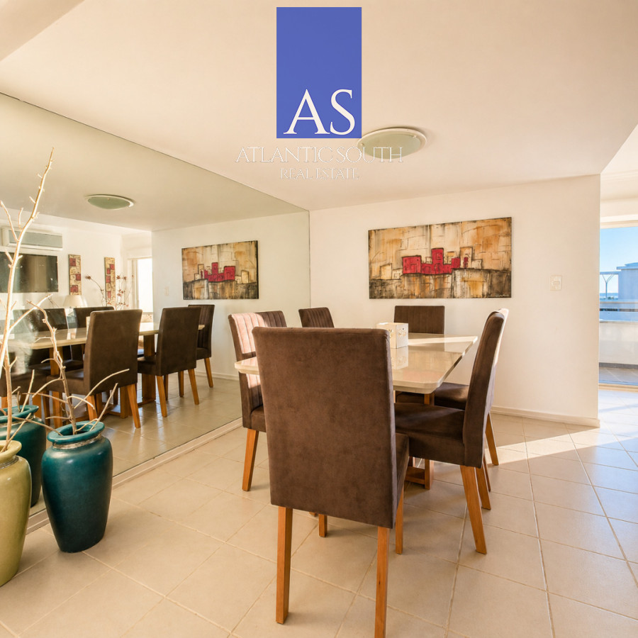 Apartamento ID.4736 - Apartamento de 3 Dormitorios con Vista Parcial al Mar en Playa Mansa - Pinares