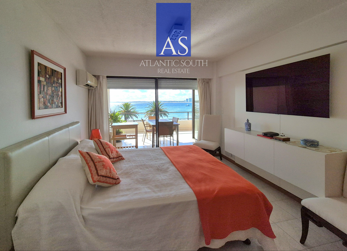 Apartamento ID.3964 - Apartamento 3 dormitorios + dependencia frente al mar parada 1 Playa Mansa Península