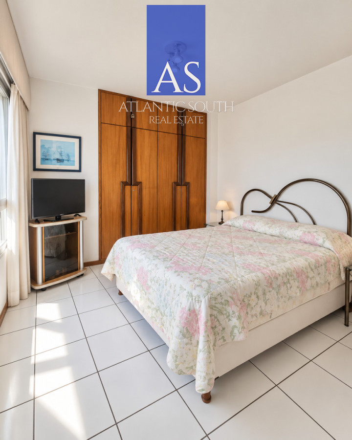 Apartamento ID.5137 - Apartamento de 2 dormitorios con garage en zona Conrad Punta del Este