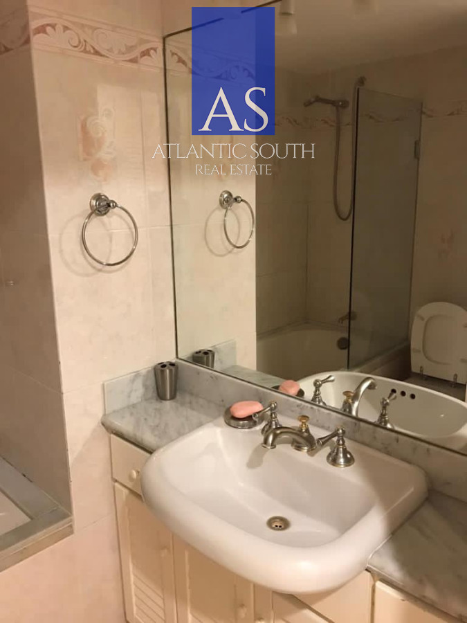 Apartamento ID.4525 - Apartamento 3 dormitorios piso alto frente al mar planta de categorí