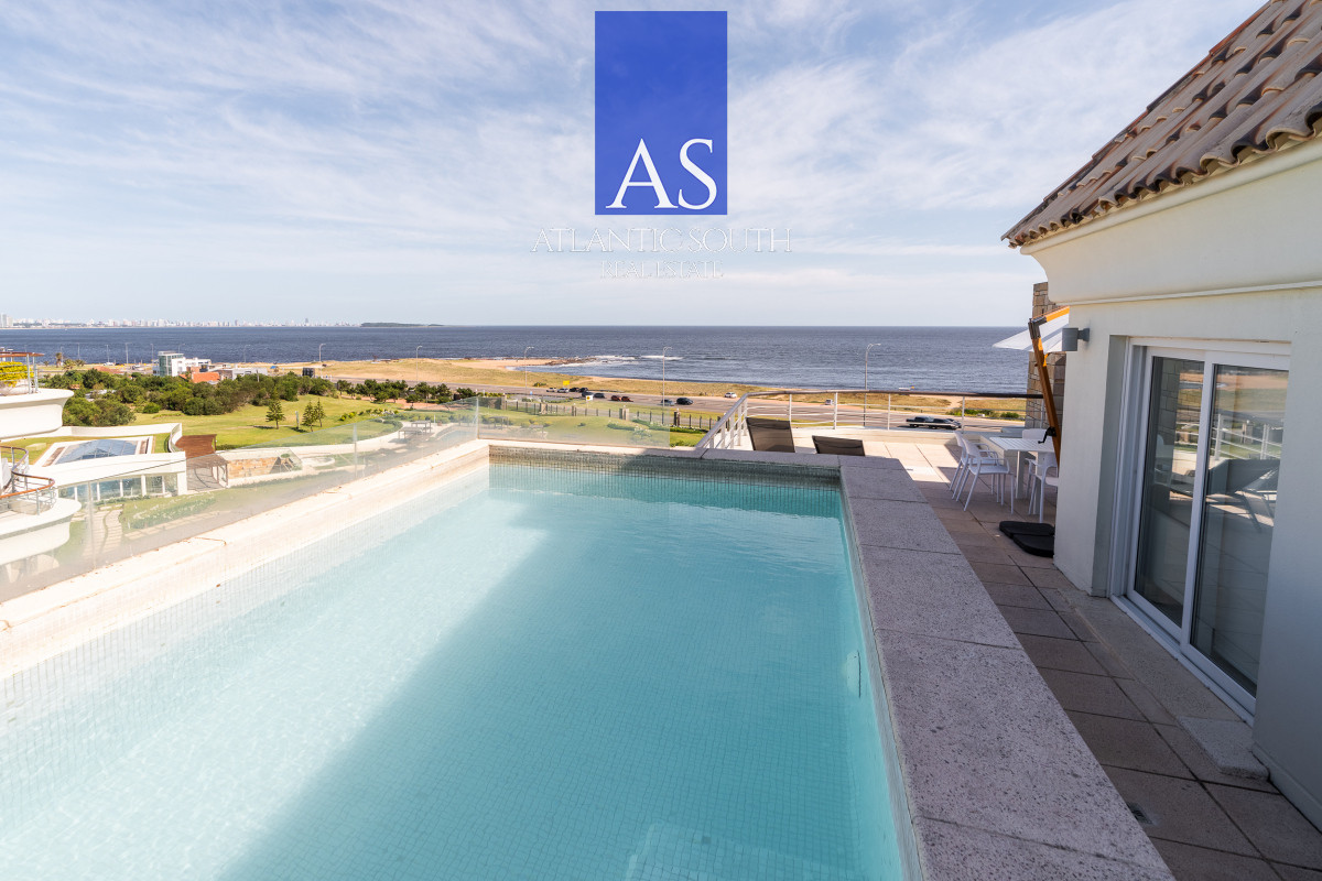 Apartamento ID.4135 - Apartamento 4 dormitorios frente al mar Playa Mansa , Punta del Este 