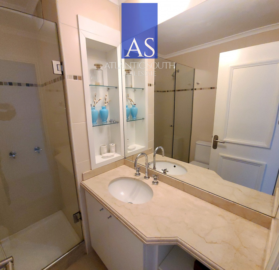 Apartamento ID.1768 - Oportunidad dormitorios en torre de categoría Playa Brava