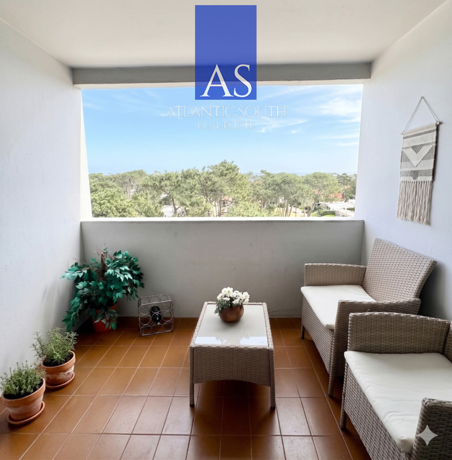 Apartamento ID.4823 - Apartamento 2 dormitorios más balcón vista mansa y garaje Punta del Este 