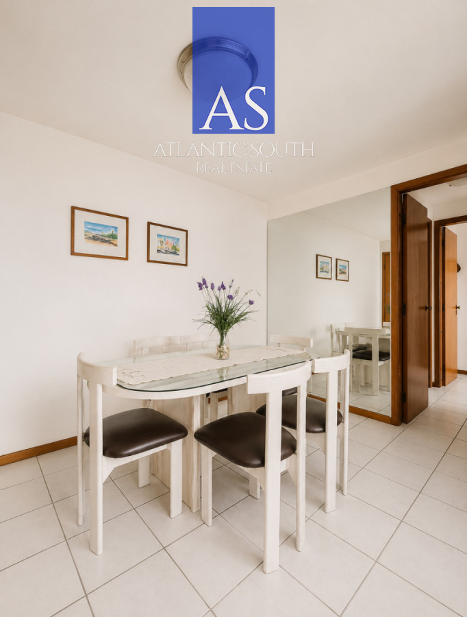 Apartamento ID.4619 - Apartamento de 2 Dormitorios terraza cochera Playa Mansa Punta del Este