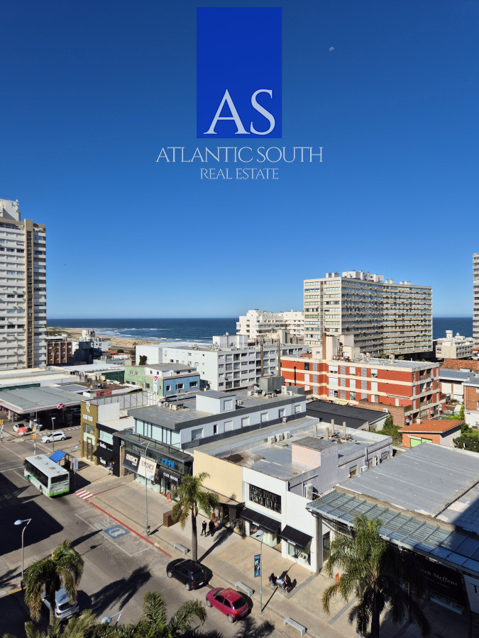 Apartamento ID.4375 - Apartamento piso alto vista espectacular en venta de 2 dormitorios + Dependencia completa en Península Puerto Punta del Este