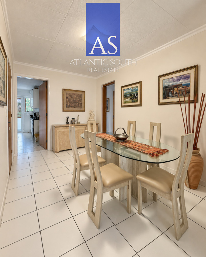 Apartamento ID.5136 - Apartamento 3 dormitorios con garage en Playa Mansa a 150 metros del mar