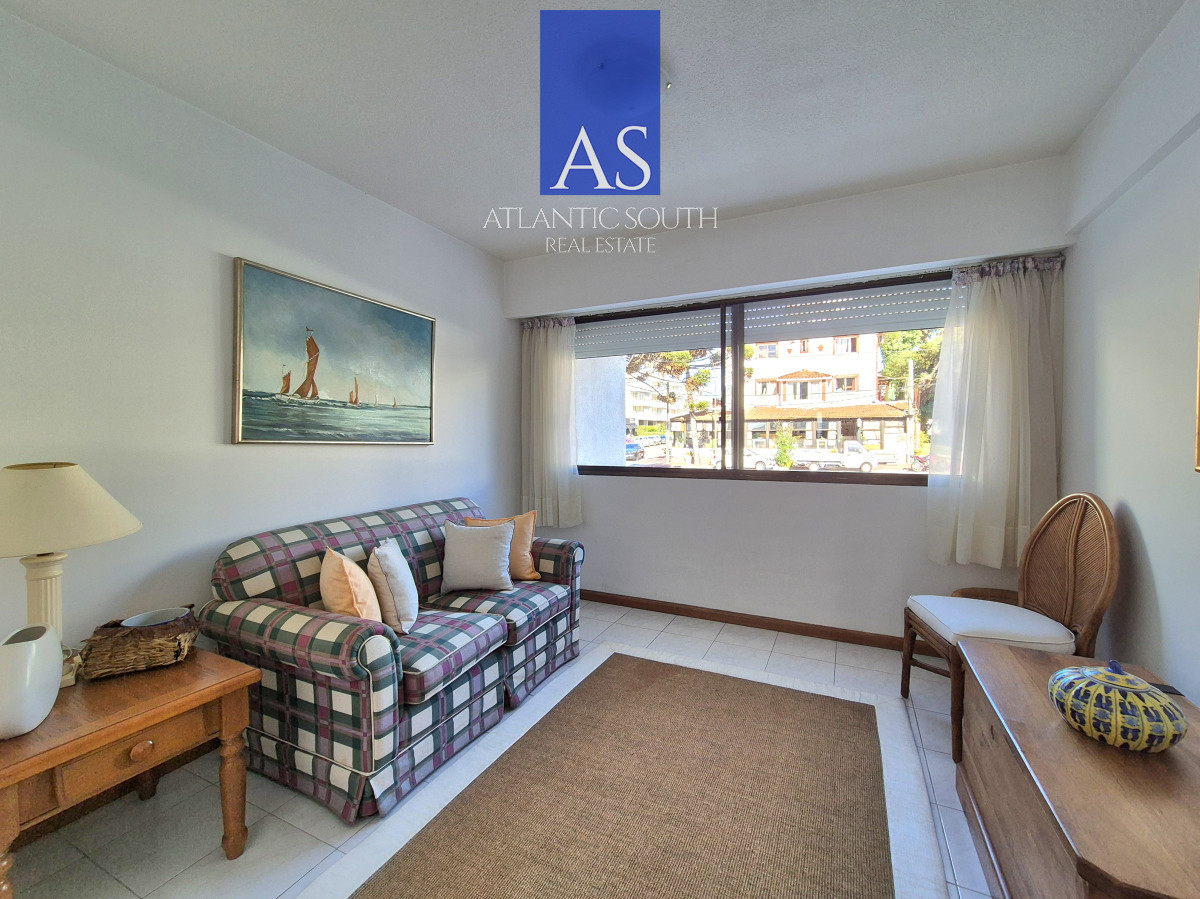 Apartamento ID.3964 - Apartamento 3 dormitorios + dependencia frente al mar parada 1 Playa Mansa Península
