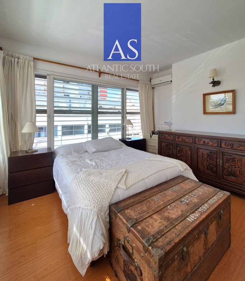 Apartamento ID.4456 - Apartamento 2 dormitorios con vista parcial al mar a metros del Puerto Punta del Este