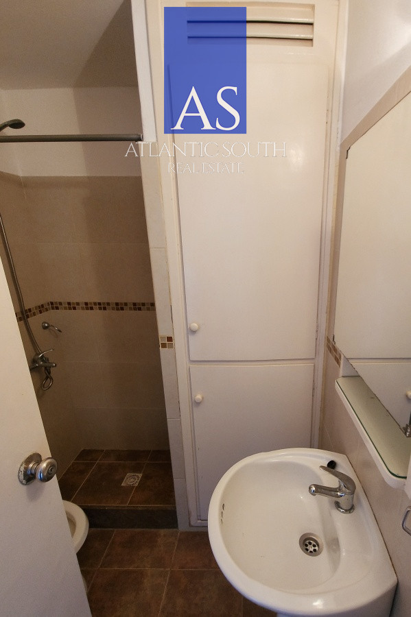 Apartamento ID.1971 - Apartamento 1 dormitorio vista al mar Playa Mansa Alquiler Anual y venta