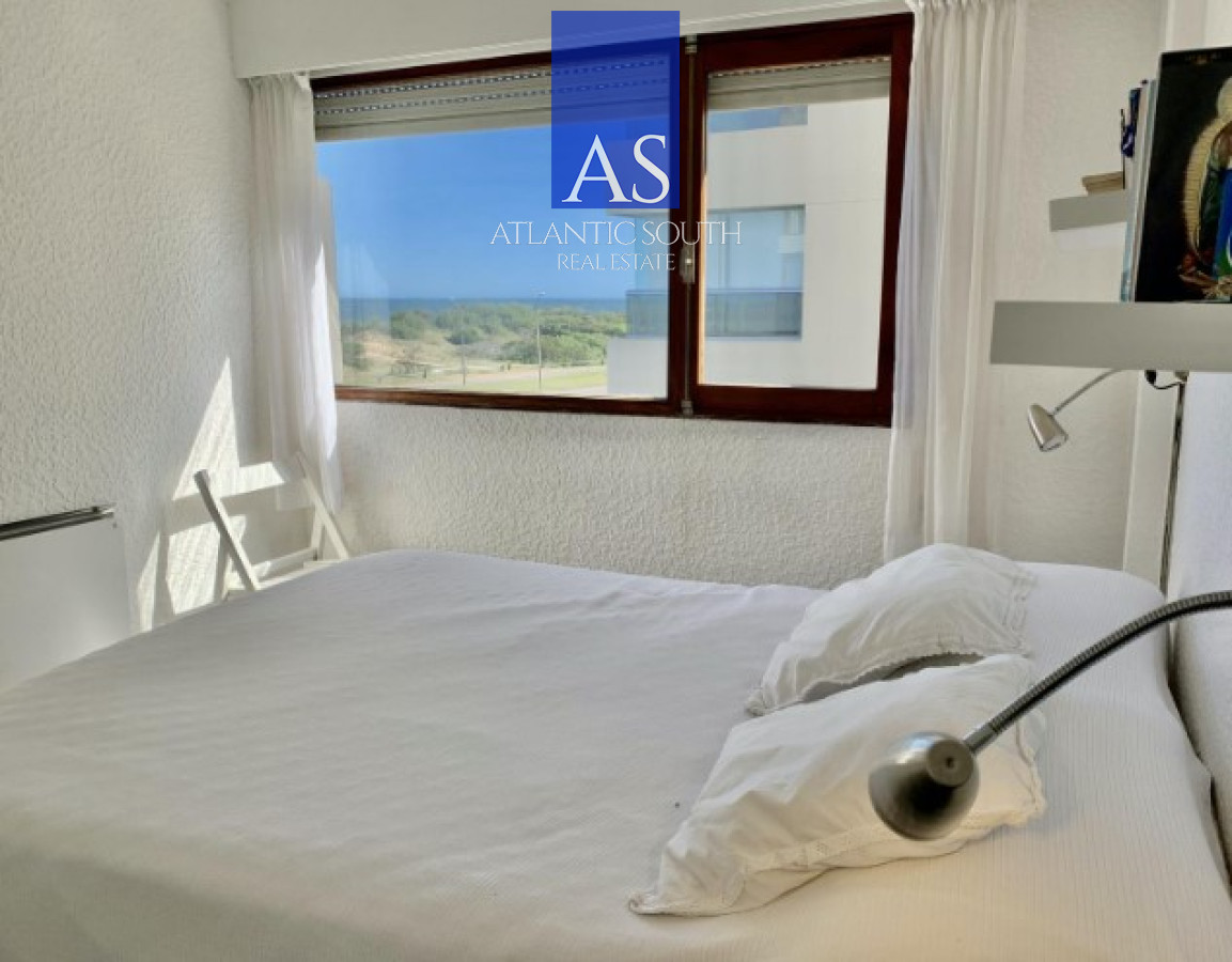 Apartamento ID.3998 - Apartamento de 2 dormitorios con vista al mar Primera Linea Playa Brava 