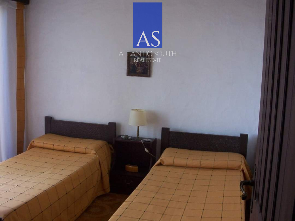 Apartamento ID.3779 - Apartamento de 3 dormitorios estufa a leña y parrillero propio próximo al mar Playa Brava