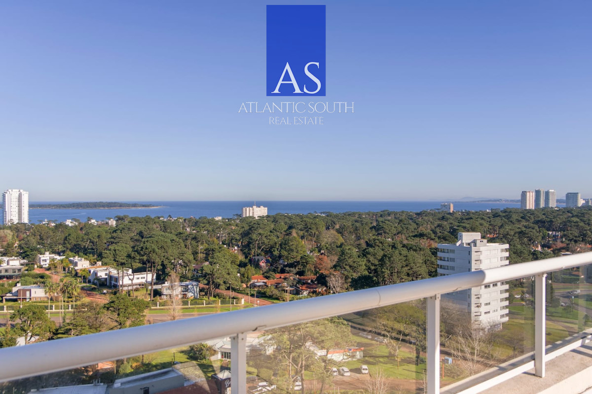 Apartamento ID.4898 - Penthouse dúplex con terrazas excepcionales y vistas panorámicas en Punta del Este