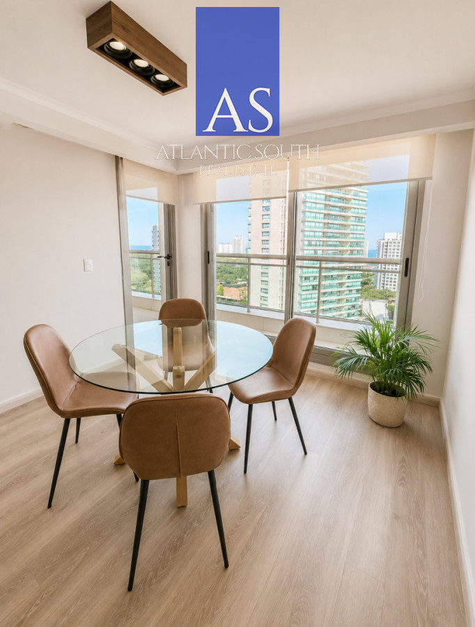 Apartamento ID.4872 - Piso Alto Esquinero en Place Lafayette con Vista al Mar y la Península