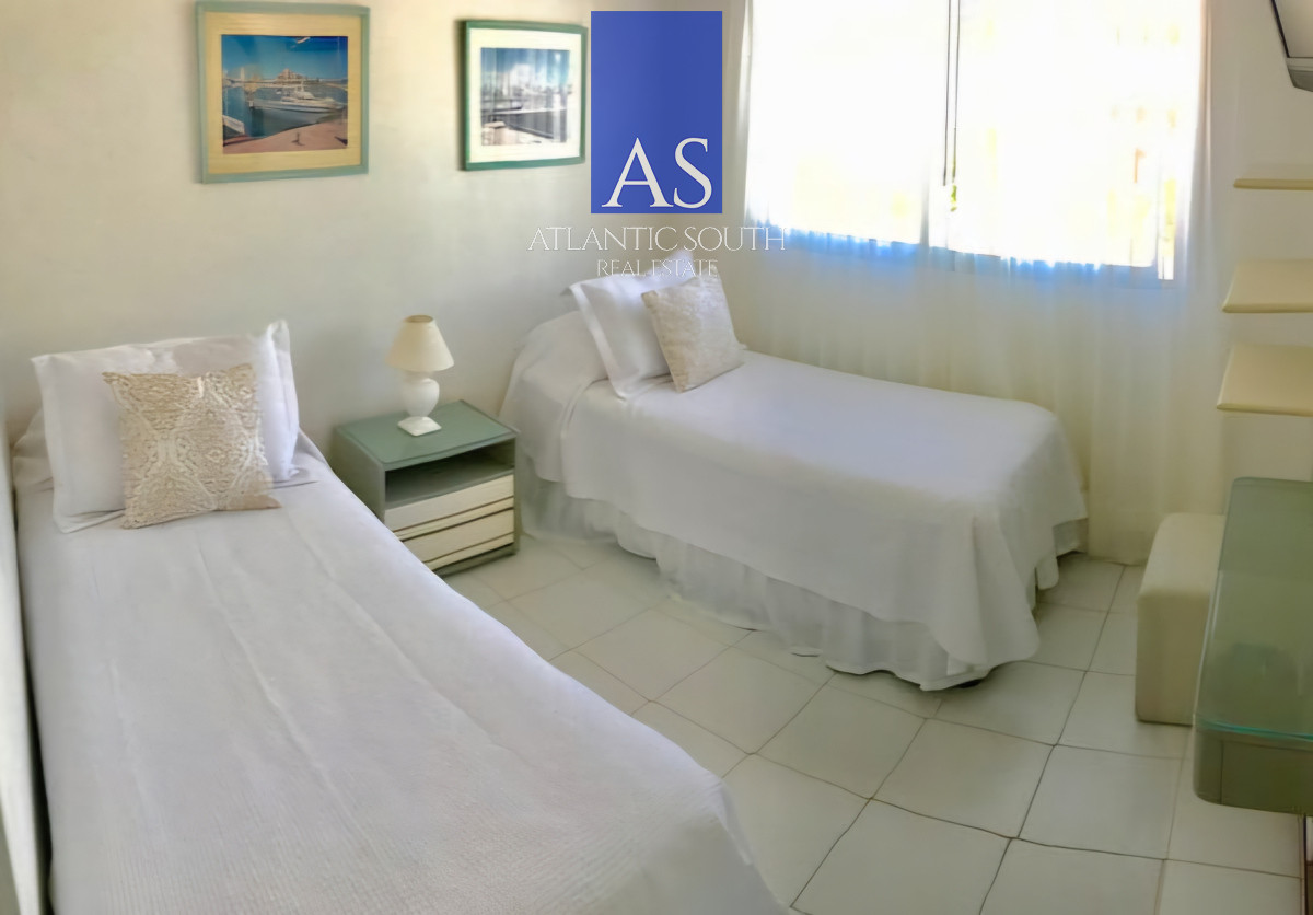 Apartamento ID.4093 - Apartamento de 2 dormitorios con vista al mar y garage en Península