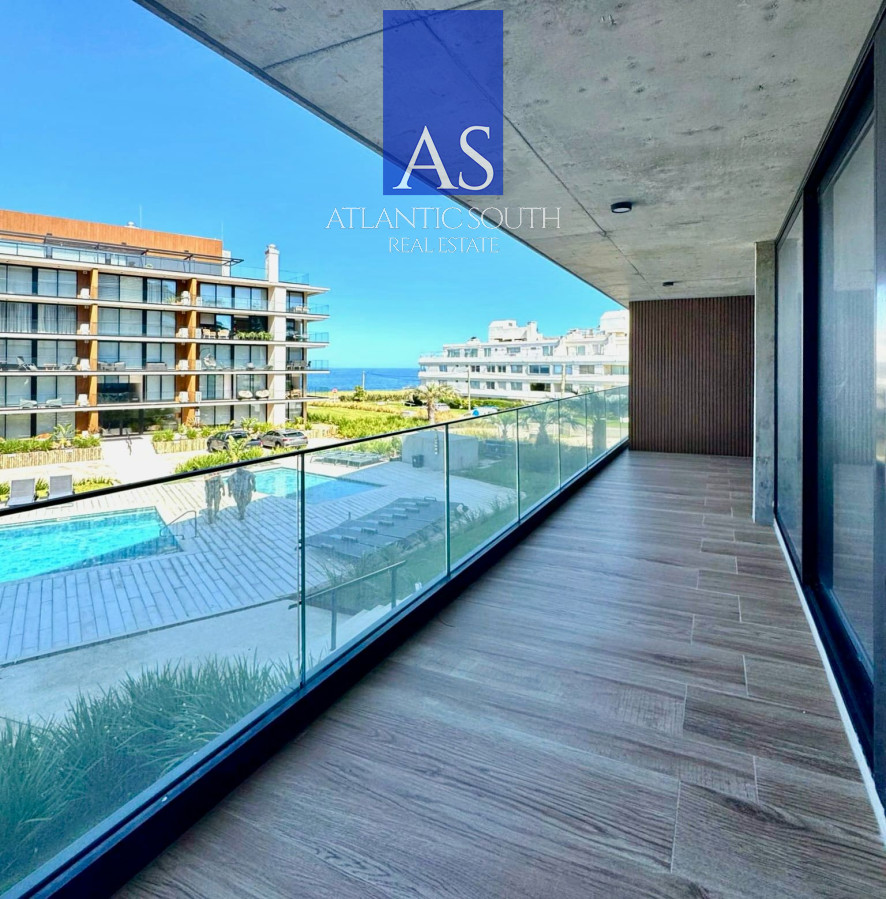 Apartamento ID.4024 - Apartamento de 2 dormitorios con vista al mar primera linea Playa Mansa 