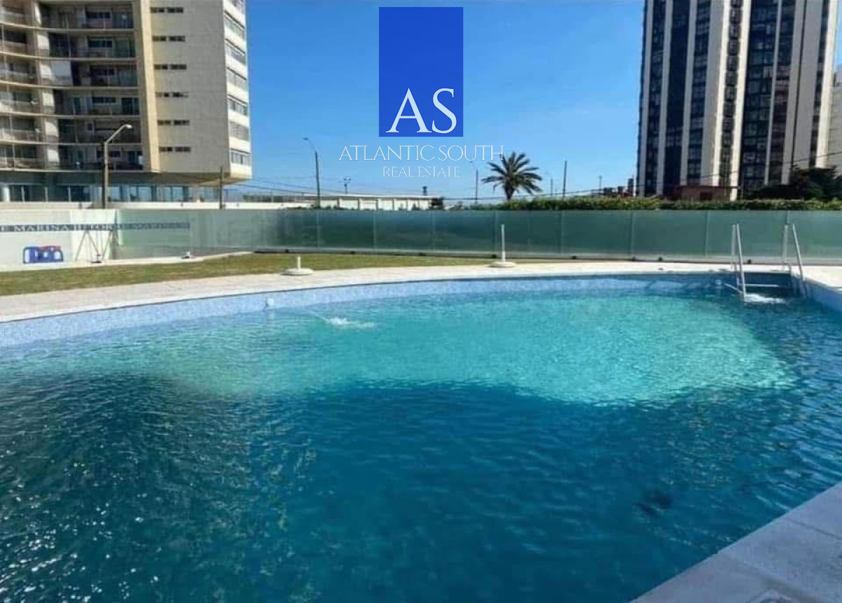 Apartamento ID.4187 - Oportunidad de 2 dormitorios + dependencia con vista a la Playa Brava 