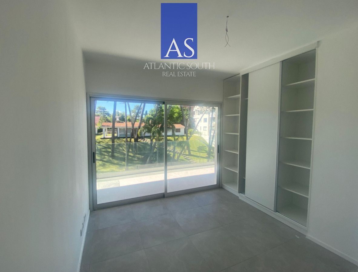 Apartamento ID.4154 - Apartamento de 2 dormitorios a pasos de Playa Mansa 