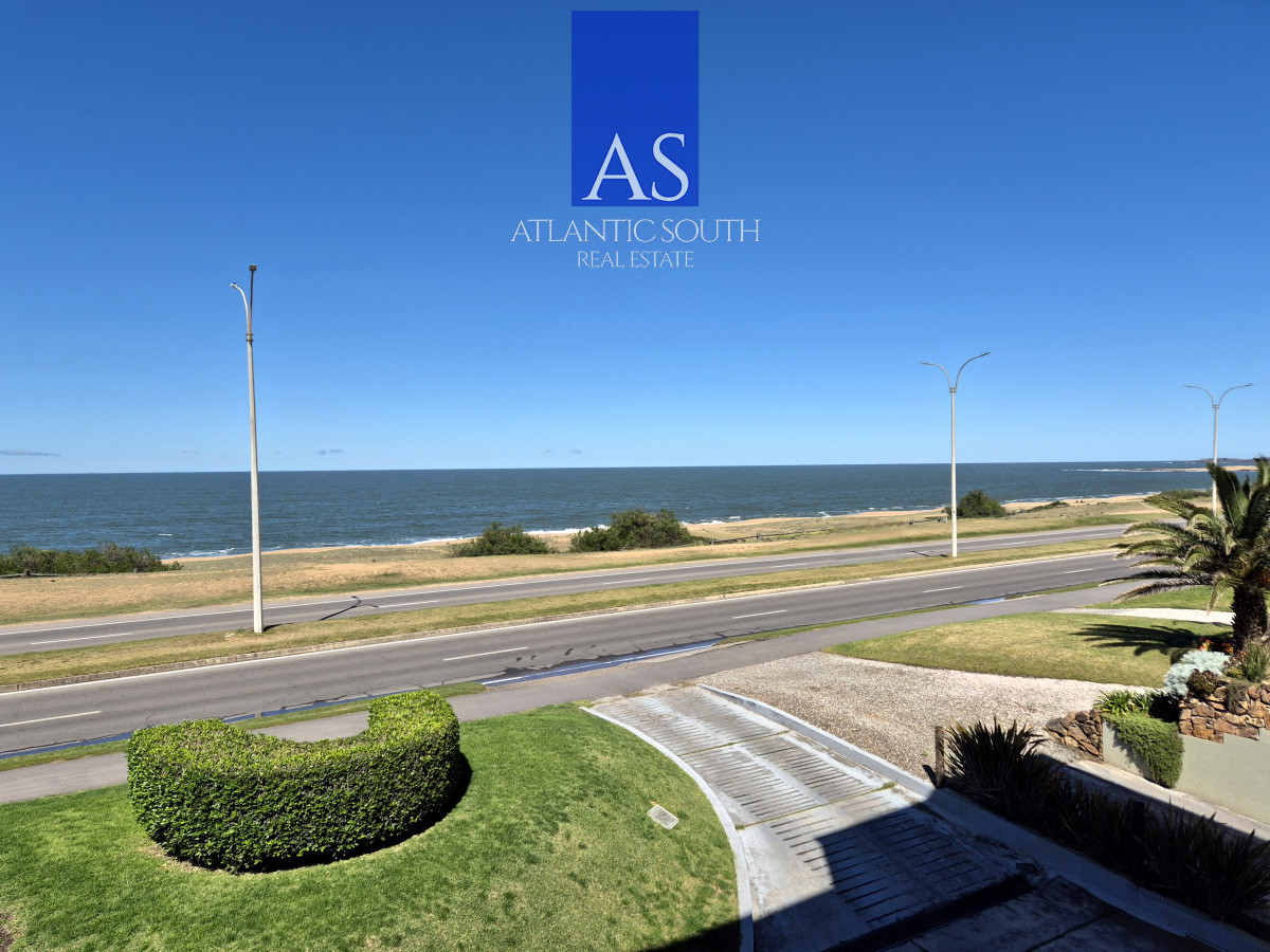 Apartamento ID.4284 - Apartamento reciclado 2 dormitorios frente al mar primera línea terraza cochera Playa Mansa Pinares