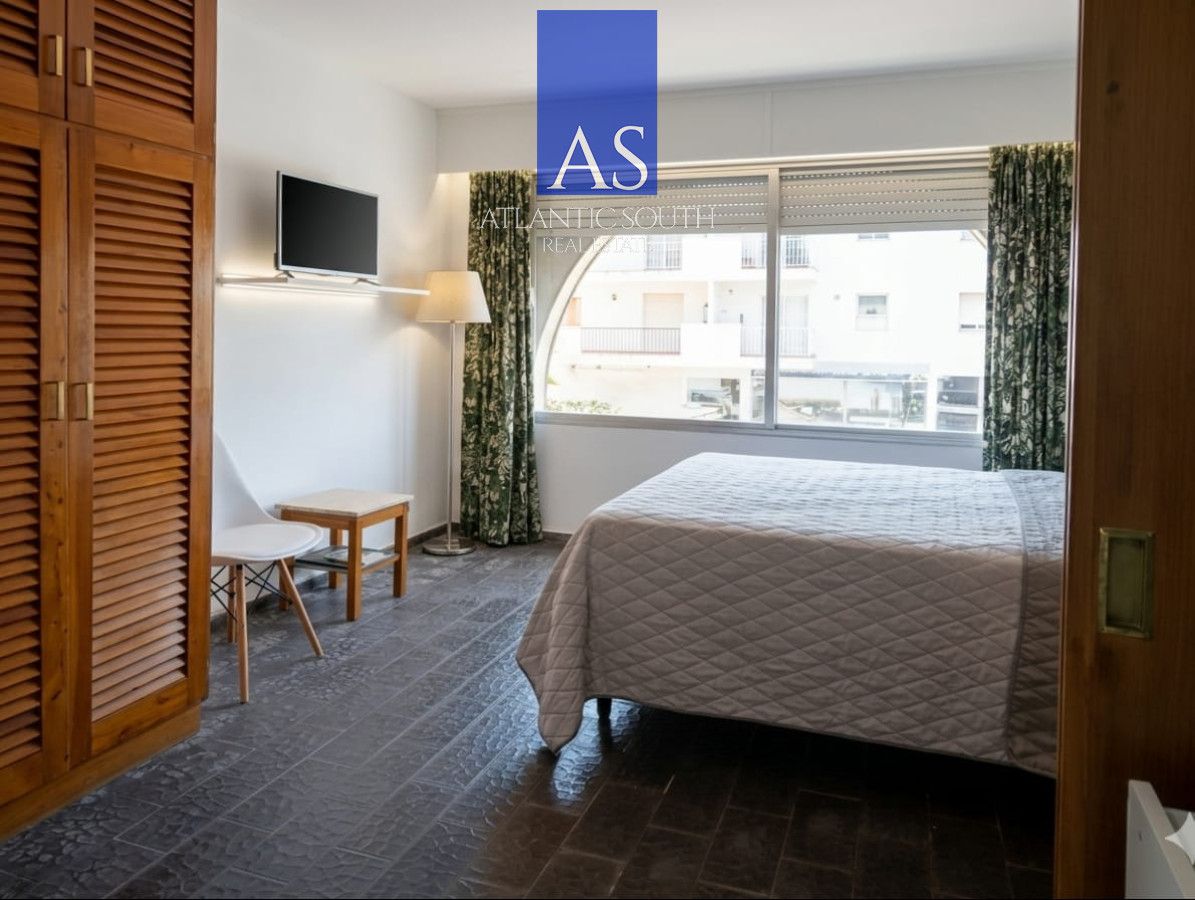 Apartamento ID.4634 - Apartamento con cochera en Península excelente ubicación