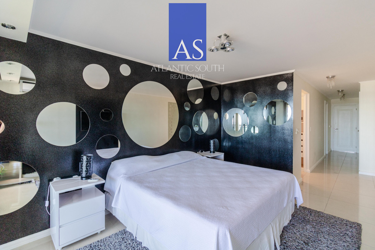 Apartamento ID.3856 - Apartamento de 3 dormitorios en suite frente al mar en Torre Imperiale Playa Brava Punta del Este