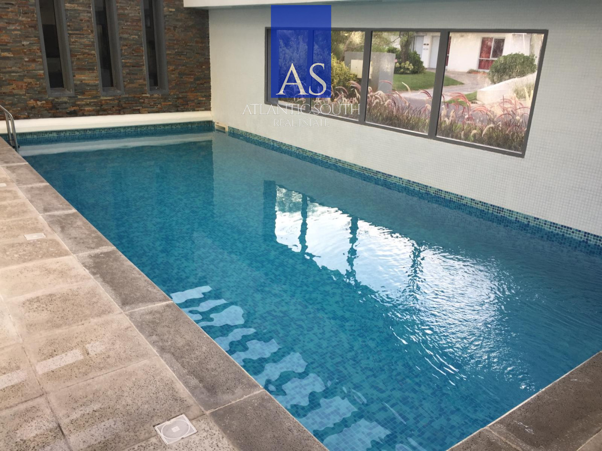 Apartamento ID.3682 - Apartamento 2 domritorios moderno en piso alto con excelentes servicios Playa Brava Punta del Este