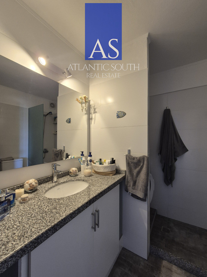 Apartamento ID.4284 - Apartamento reciclado 2 dormitorios frente al mar primera línea terraza cochera Playa Mansa Pinares