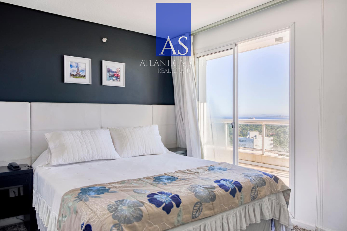 Apartamento ID.4898 - Penthouse dúplex con terrazas excepcionales y vistas panorámicas en Punta del Este