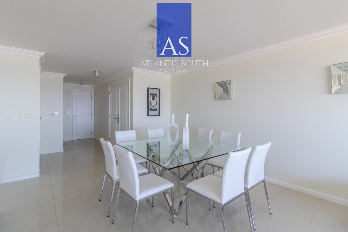 Apartamento ID.3856 - Apartamento de 3 dormitorios en suite frente al mar en Torre Imperiale Playa Brava Punta del Este