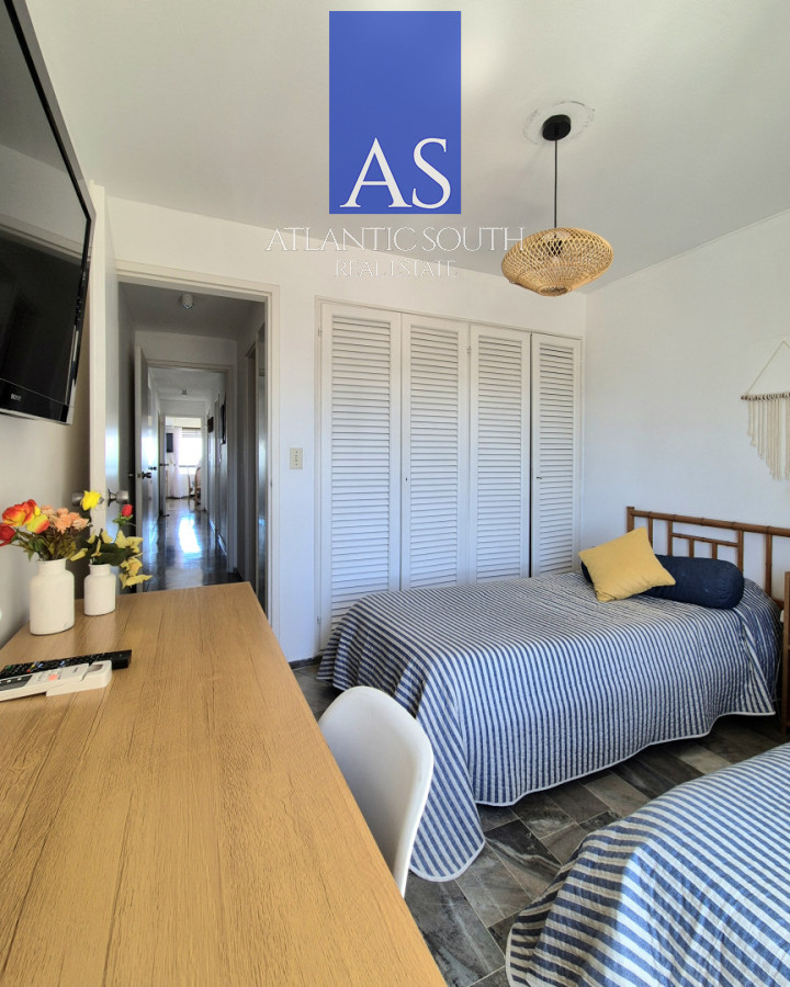 Apartamento ID.4438 - Apartamento 3 dormitorios terraza garage con vista al mar Península Punta del Este