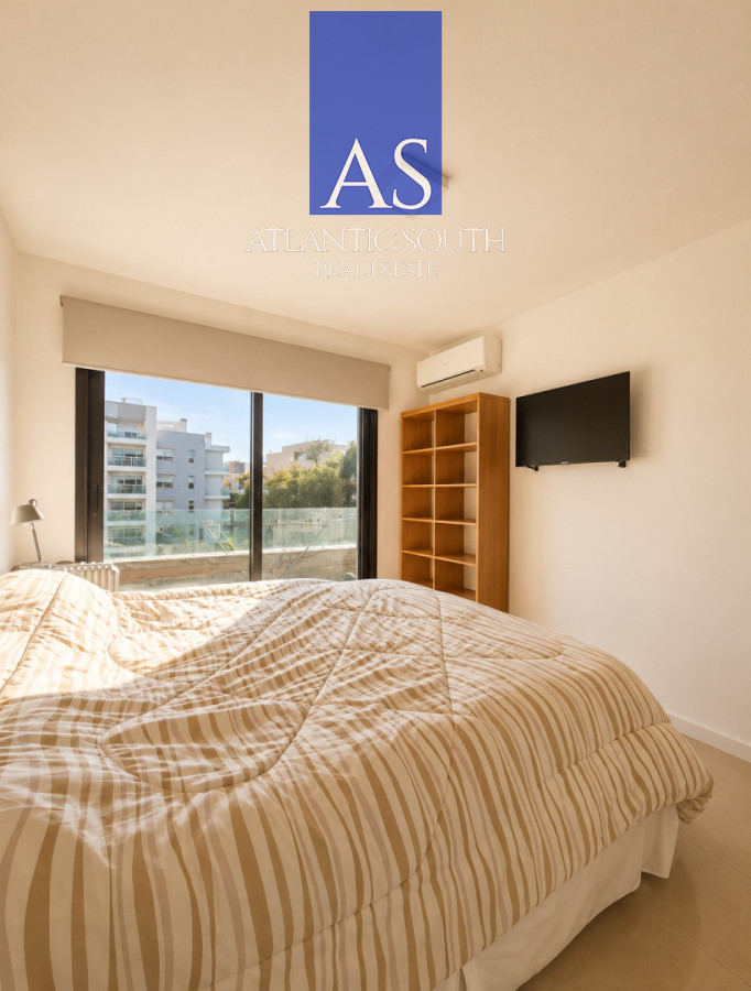 Apartamento ID.4867 - Apartamento 1 dormitorio moderno cochera y terraza cercano al mar Playa Mansa Punta del Este