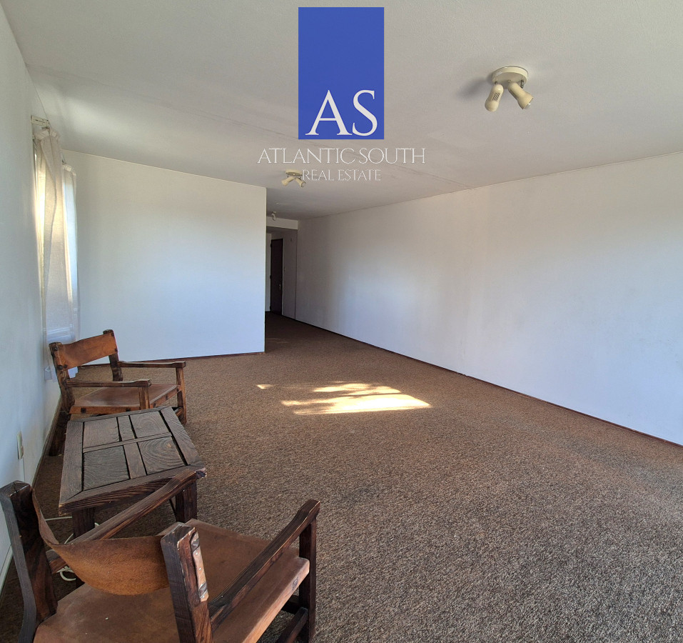 Apartamento ID.4331 - Apartamento de 3 dormitorios primera línea con vista al mar Playa Mansa Punta del Este