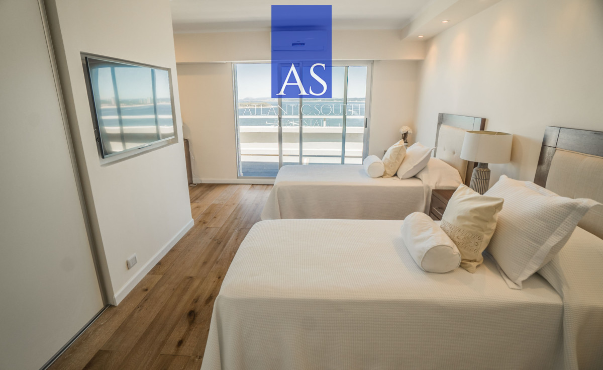 Apartamento ID.4965 - Apartamento a la venta en Punta del Este , Puerto!