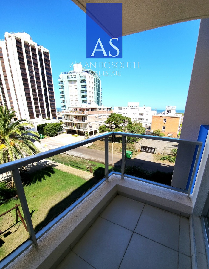 Apartamento ID.2612 - Apartamento 2 dormitorios en Playa Brava a 50mts del mar